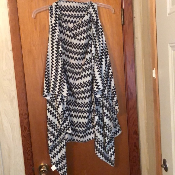 Vest/cardigan - Picture 1 of 2
